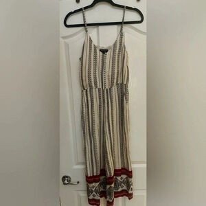 Women’s‎ Jessica Simpson Southwest Print Jumper. Size S.